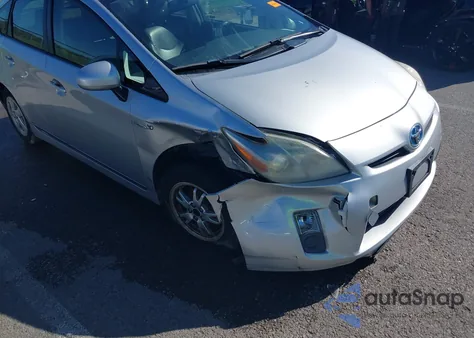 2011 Toyota Prius Four z USA, uszkodzony, nr VIN JTDKN3DU0B5291839